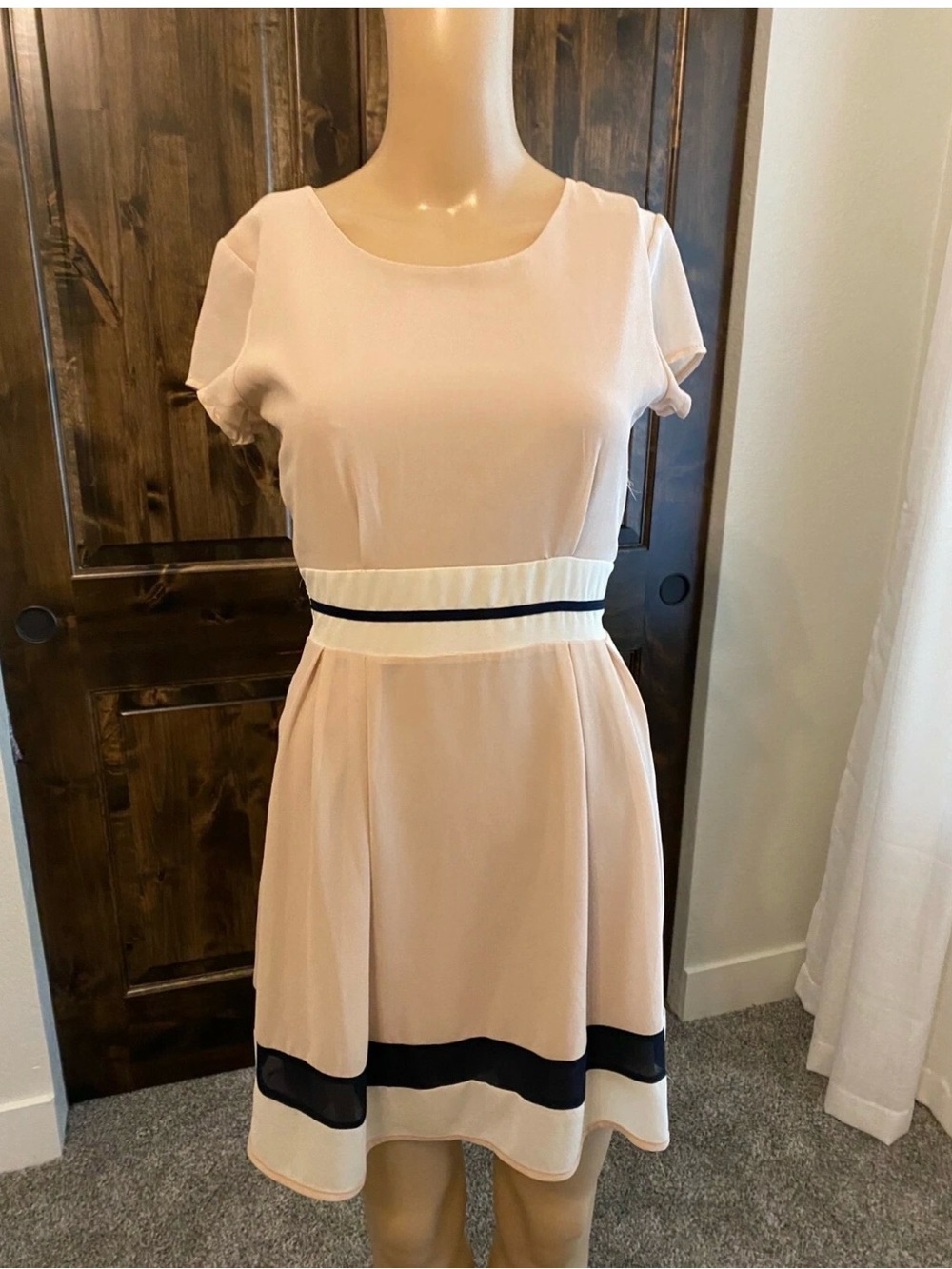 Wal G Soft Blush Pink Dress with Black Zip Accent Size 3